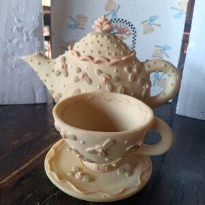 NEW Vintage Mary Engelbreit 1998 UniteDesign Tea Pot and cup 3 Limited Colors